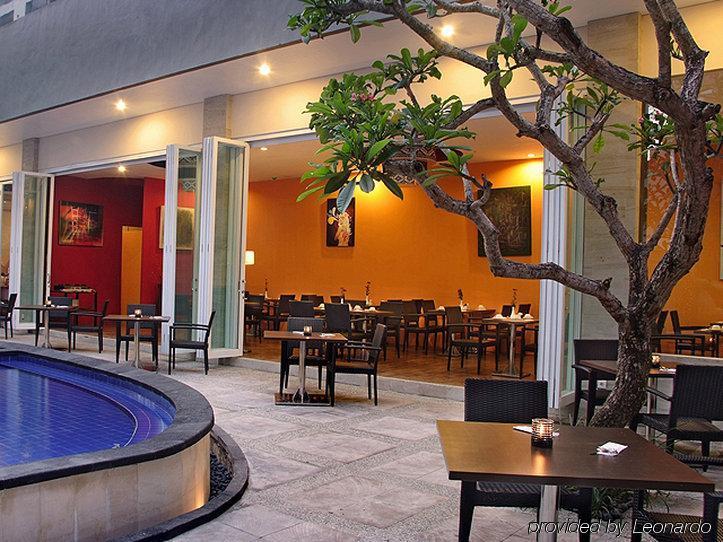 Inna 8 Lifestyle Hotel Denpasar מסעדה תמונה